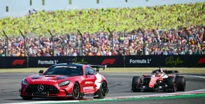 Drama Silverstone: Charles ...