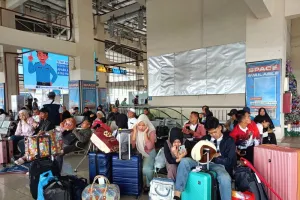Efek Libur Sekolah Terasa di Terminal Pulo Gebang
