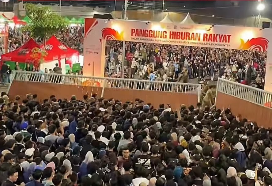 Konser Gratis Denny Caknan di Surabaya Ricuh, Pagar Jebol...