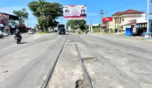 Perlintasan Kereta Sebidang...