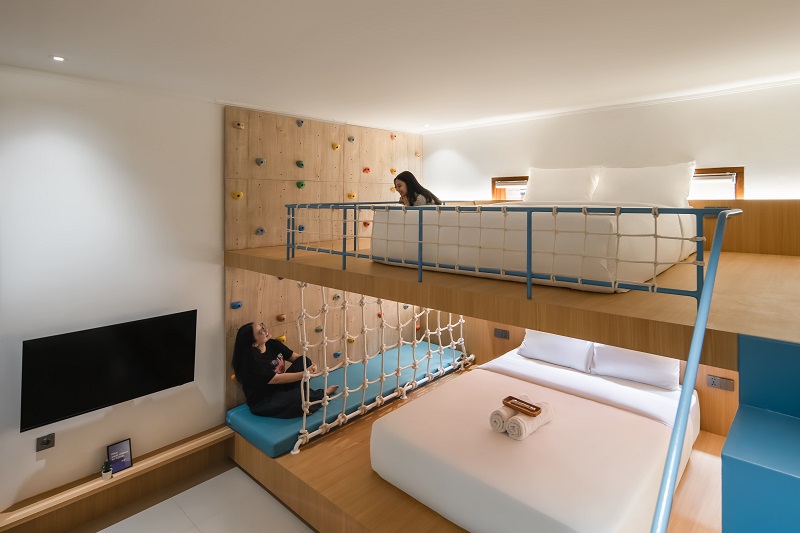 Staycation Jadi Pilihan Liburan Sekolah, Pemesanan Kamar ...