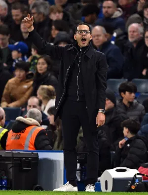 Liam Rosenior Resmi Latih Paris FC hingga 2028, Kembali Berkarier di Liga Prancis