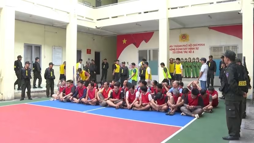 Vietnam Bongkar Jaringan Ju...