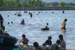 Wisata Pantai Kendari Berbenah, Wahana Anak Jadi Andalan Tarik Kunjungan Keluarga