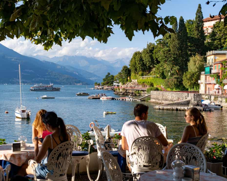 Desa di Italia Akan Berlakukan Denda €200 pada Wisatawa...