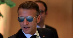 Laporan Mengejutkan: Macron...
