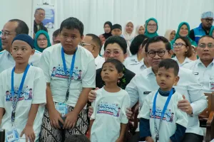 Pecahkan Rekor MURI, Khitan...