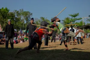 Bekasi Genjot Pariwisata Lewat Seni Ujungan