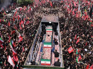 Iran Makamkan Jenazah Ali Khamenei di Kota Kelahirannya Saat AS Tingkatkan Serangan