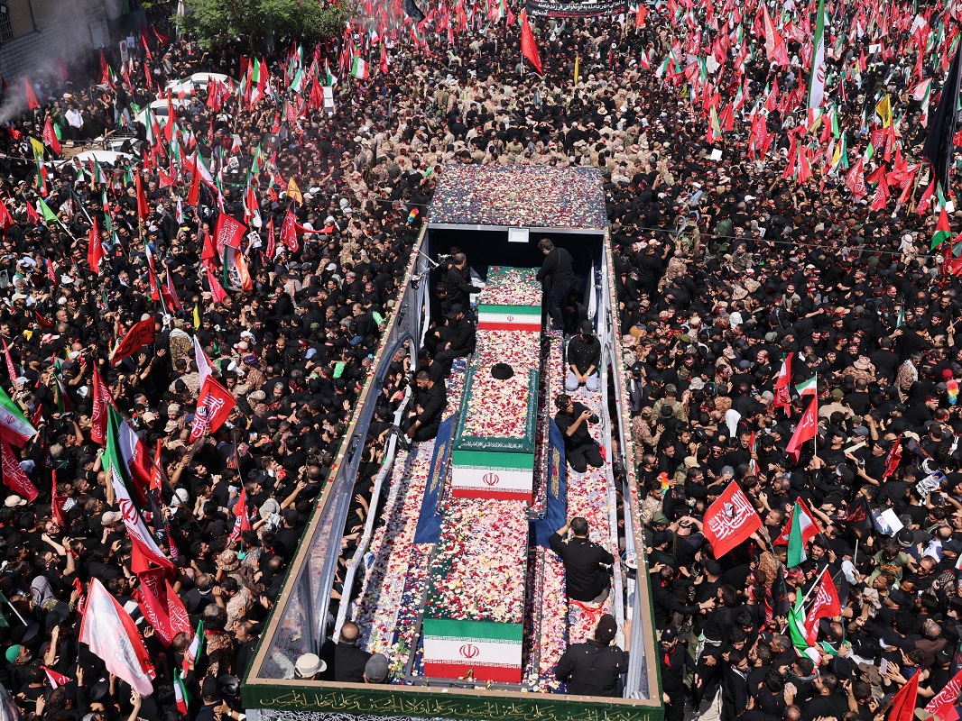 Iran Makamkan Jenazah Ali Khamenei di Kota Kelahirannya S...