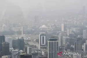 Udara Jakarta Pagi Ini Tak Sehat bagi Kelompok Sensitif, Jangan Lupa Pakai Masker!
