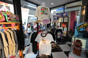 Ludes Sebelum Pameran Tutup...