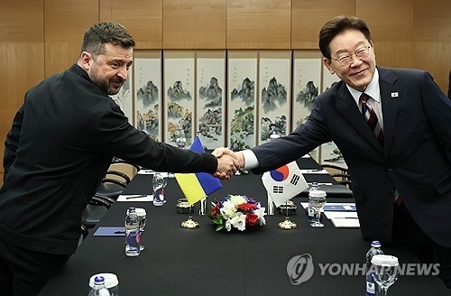 Presiden Korsel dan Ukraina Sepakat Tangani Tawanan Peran...