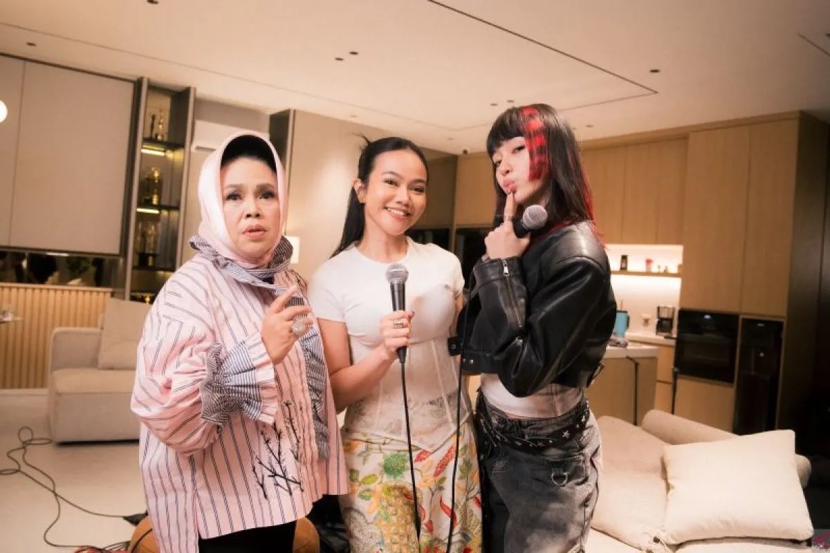 Kolaborasi Gemes Yura Yunita, Hetty Koes Endang dan Indahkus Bawakan Lagu Berbahasa Sunda "Bandung"