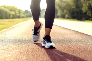 Ingin Jaga Kebugaran? Cukup Jalan Kaki, Tak Perlu Olahraga yang Berat-berat! 