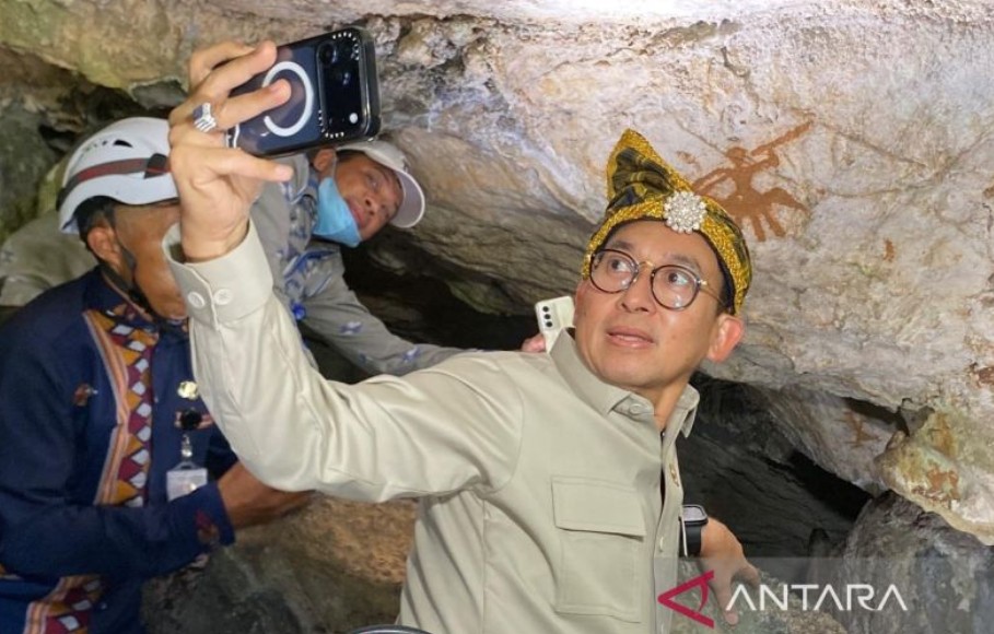 Menjaga Kelestarian Situs Lukisan Cadas Tertua di Liangkabori Sultra