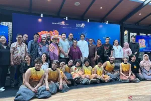 Teater Koma Kembali Pentaskan Lakon "Rumah Sakit Jiwa" Setelah 35 Tahun