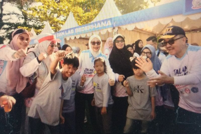Warga Makassar Serbu Pemeriksaan Kesehatan Gratis di HUT Dekranas ke-46 dan HKG PKK ke-54.