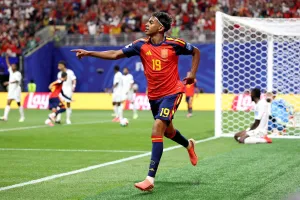 Yamal Tegaskan Spanyol Tak ...