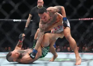 Conor McGregor “Tumbang�...