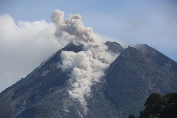 DPR Tekankan Pentingnya Keselamatan Masyarakat dalam Peng...
