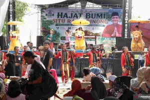Hajat Bumi Situ Rawabinong Jadi Simbol Pelestarian Budaya dan Gotong Royong di Kabupaten Bekasi.