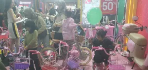 Hari Terakhir Jakarta Fair ...