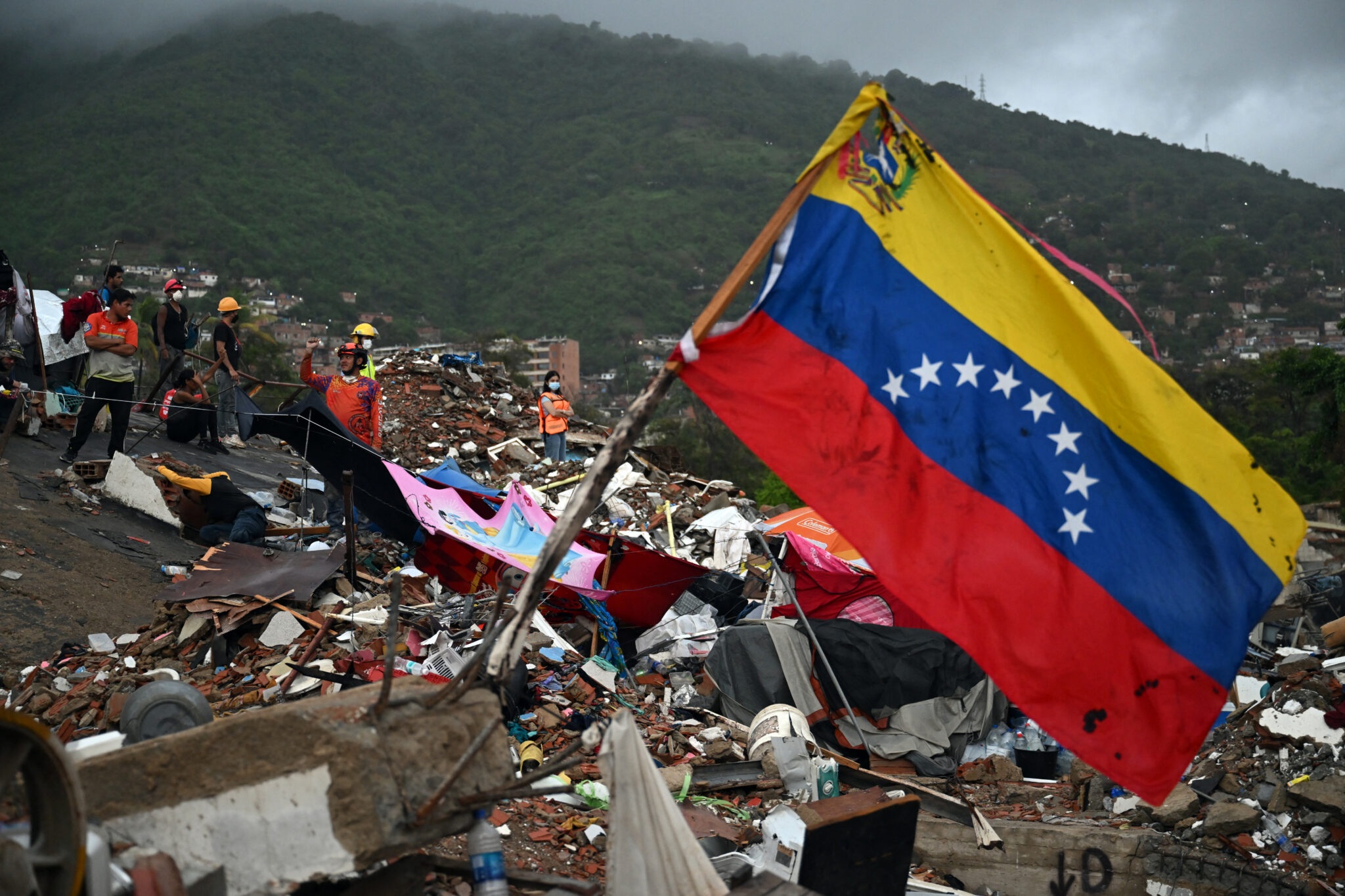 Jumlah Korban Tewas Akibat Gempa di Venezuela Lampaui 4.3...