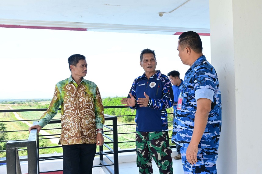 Lanud Sjamsudin Noor dan ULM Rancang Sistem Pertanian Ter...