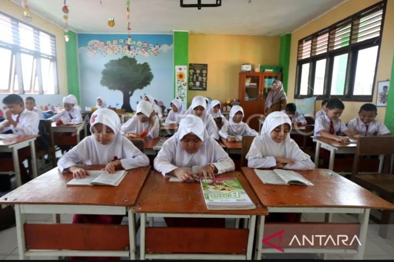 Mengapa Sekolah Negeri Sela...