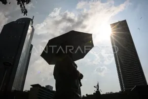 BMKG Prakirakan Jakarta Cer...