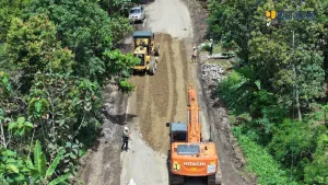 Jembatan Enang-Enang Rusak,...