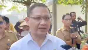 Momen MPLS Ramah 2026: Dindik Jatim Bagikan 42 Ribu Seragam Gratis untuk Siswa Kurang Mampu