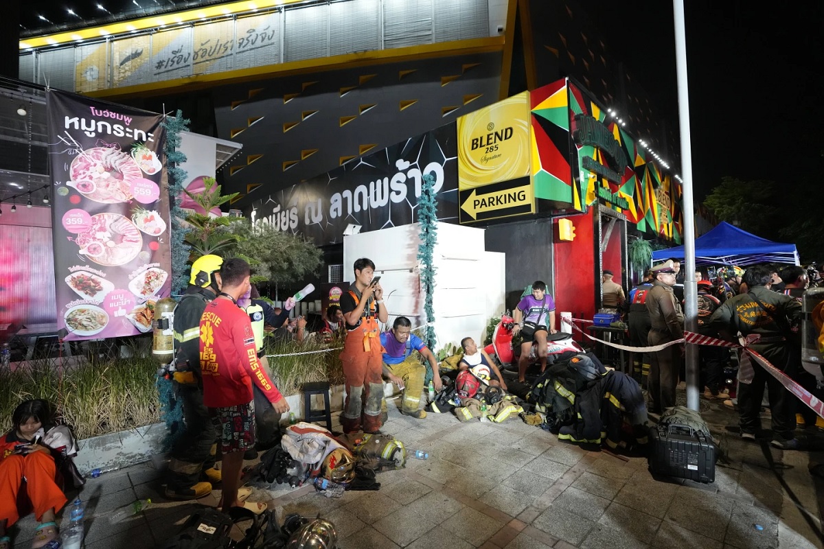 Polisi Thailand Selidiki Kebakaran Besar Bar di Bangkok T...