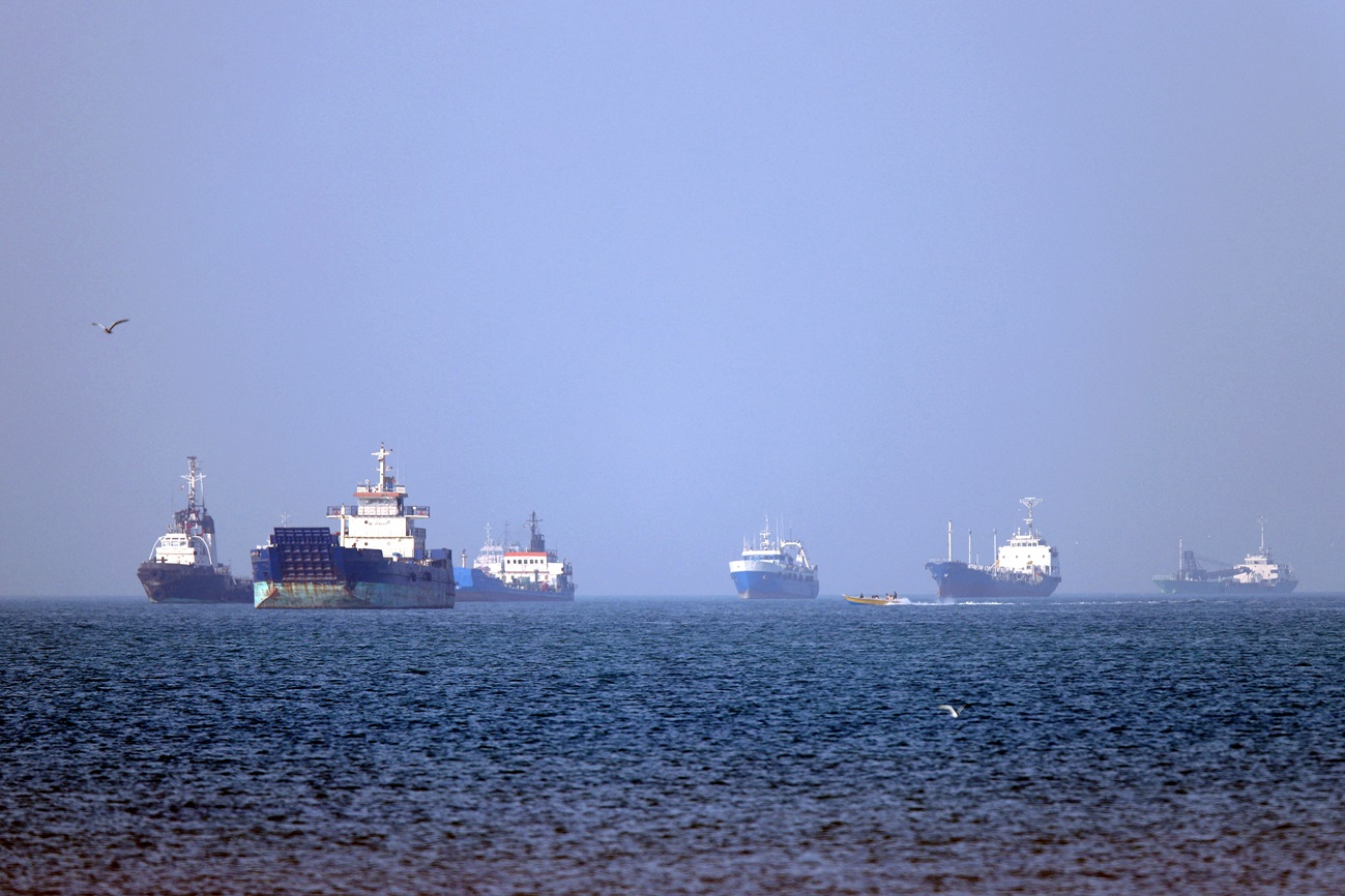 AS Tuntaskan Serangan Baru untuk Lemahkan Militer Iran di Selat Hormuz