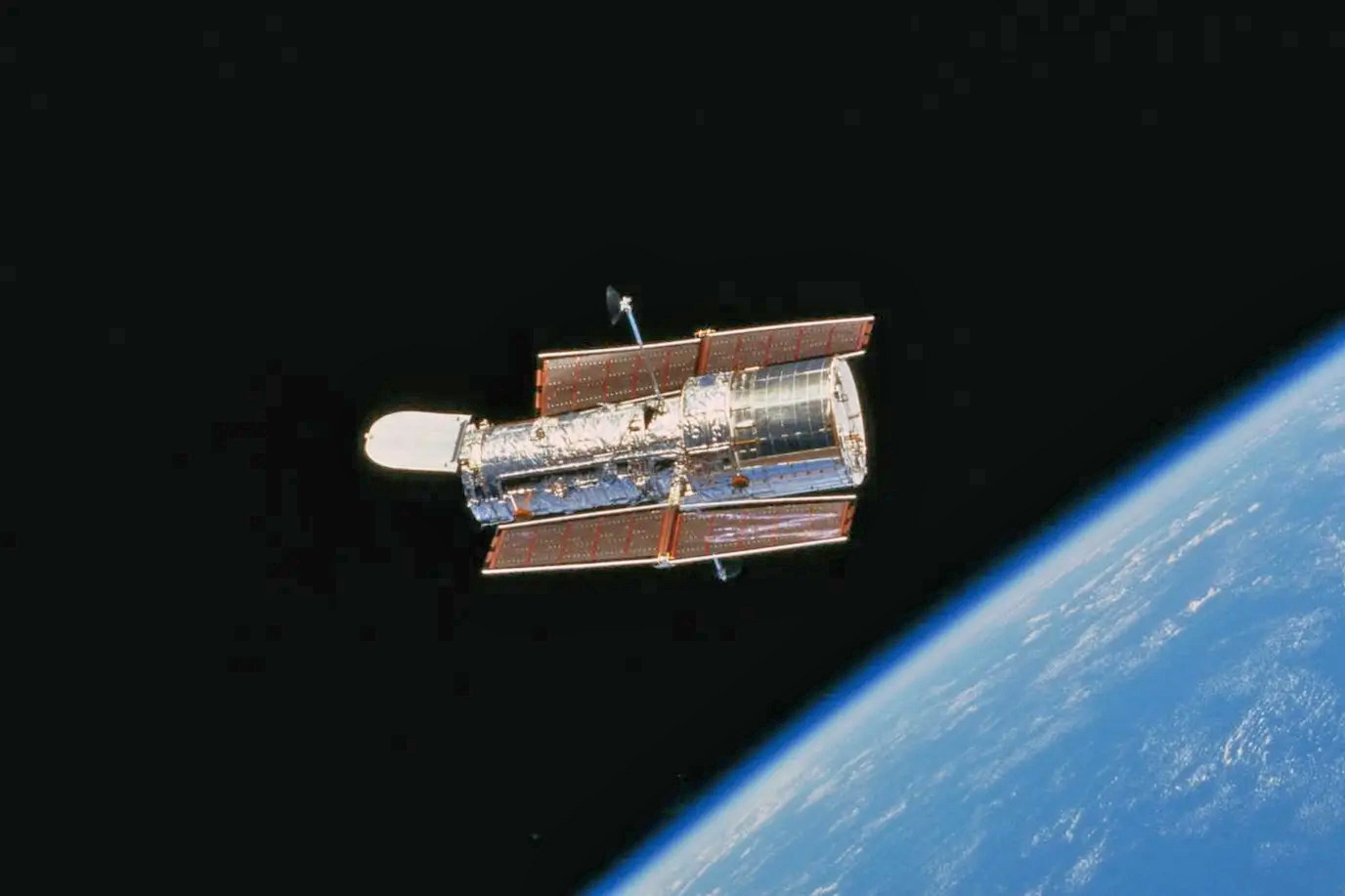 Astronot Tiongkok Sukses Uji Coba Alat Pengukur Massa di ...