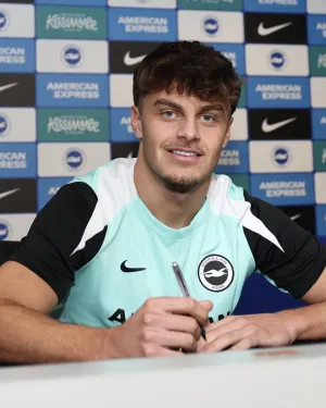 Brighton Resmi Datangkan Bek Muda Kroasia Luka Vuskovic dari Tottenham