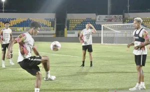 Demi Lolos Liga 1! Ricky Nelson Langsung Genjot Fisik Skuad Persis Solo di Latihan Perdana