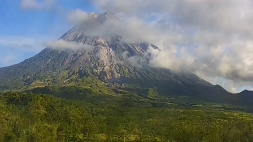 Gunung Semeru Kembali Erupsi, Status Masih Siaga