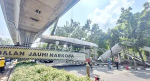 JPO Tendean Ditabrak Truk, Nilai Kerugian Capai Miliaran Rupiah, Pemprov DKI Tuntut Ganti Rugi!