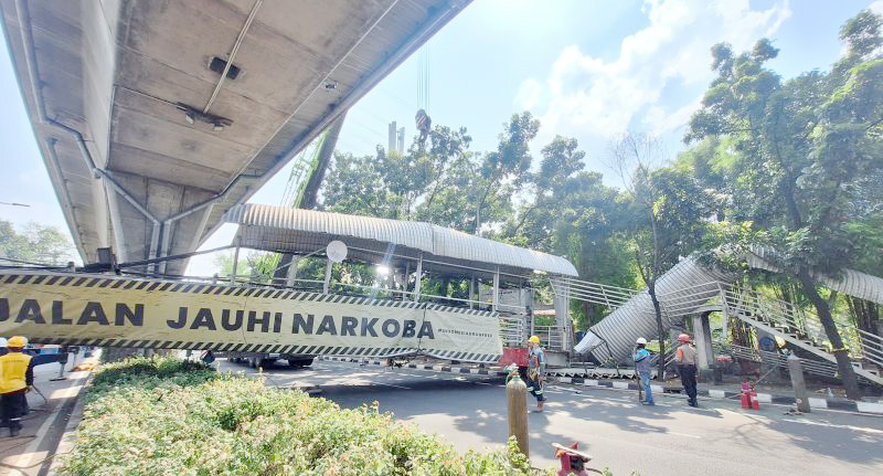 JPO Tendean Ditabrak Truk, Nilai Kerugian Capai Miliaran ...