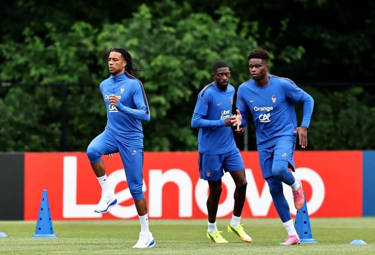 Piala Dunia 2026: Deschamps Siapkan Duel Sengit Lini Teng...