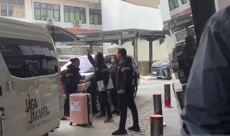 Polri Serahkan Administrasi Penyidikan Tiga Kasus Dugaan ...