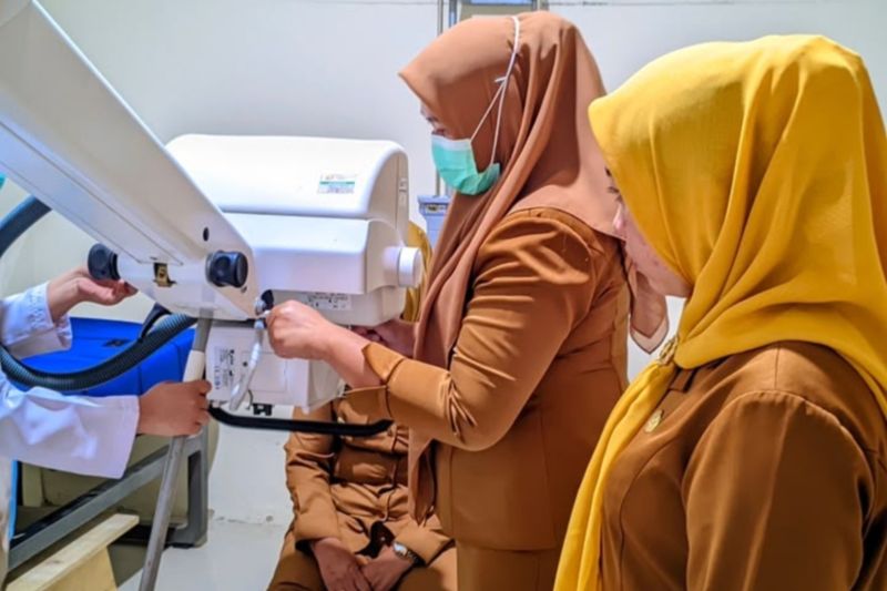 RSUD Zainal Umar Sidiki Gorontalo Utara Gunakan Alat Ront...