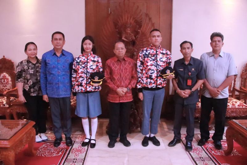 Gubernur Wayan Koster Fasilitasi Keluarga Pelajar Lolos Paskibraka Nasional 2026.