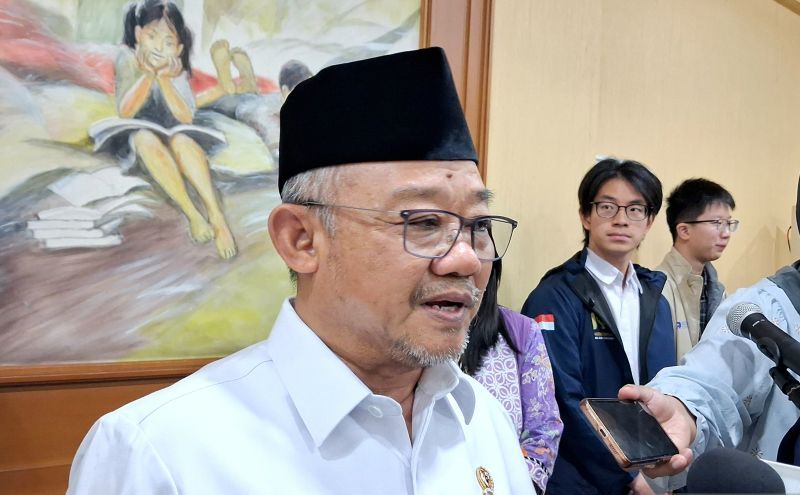 Mendikdasmen Sebut SE Pembatasan Gawai Tingkatkan Konsent...