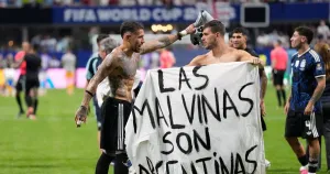 FIFA Didesak Selidiki Timnas Argentina Usai Bentangkan Spanduk Malvinas