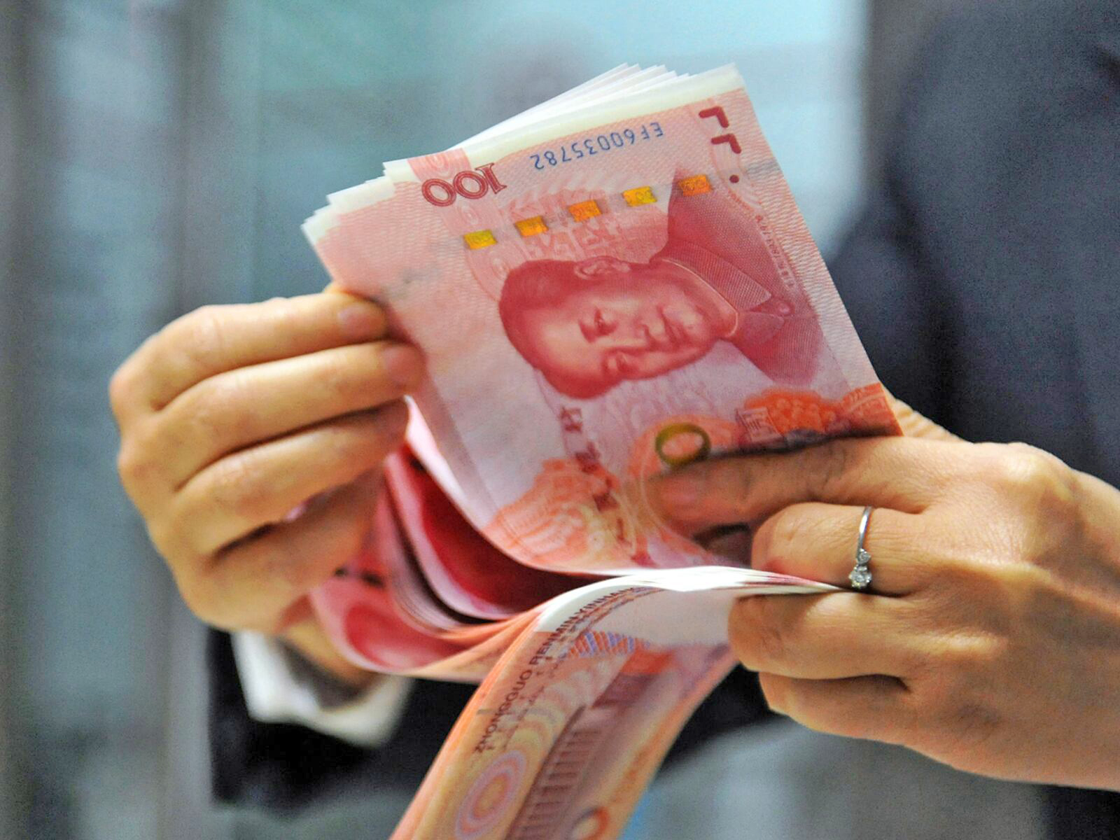 Konsumsi Domestik Lesu, Ekonomi Tiongkok Melambat