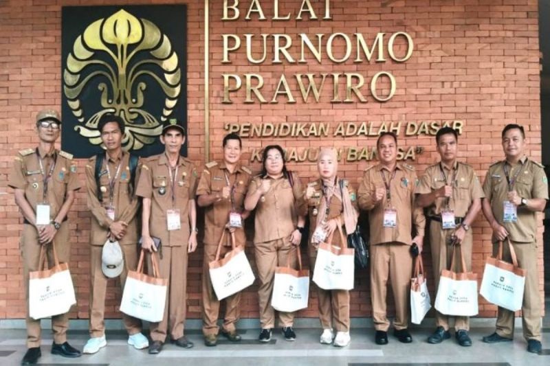 9 Kepala Desa Barito Timur Ikuti Program Kepala Desa Masuk Kampus di UI, Siap Bawa Inovasi untuk Desa