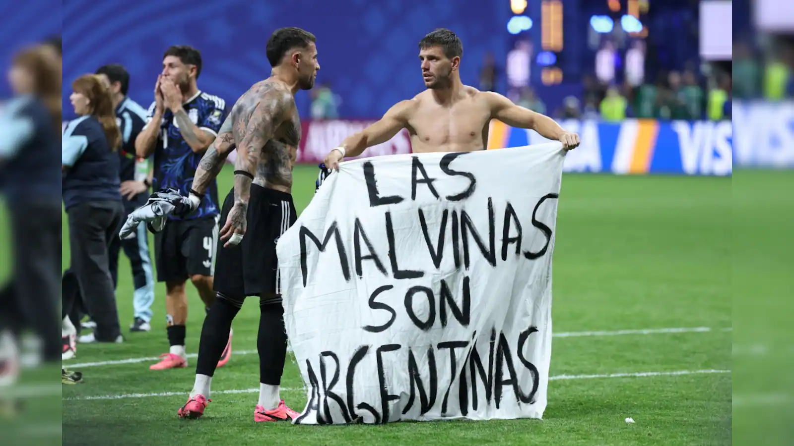 Pemain Argentina Diselidiki FIFA Terkait Spanduk Politik ...